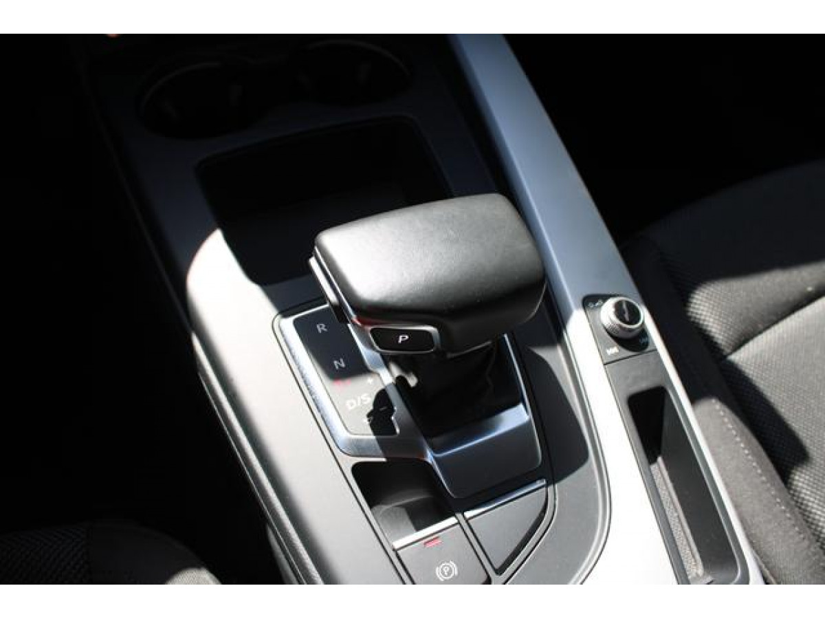Audi A4 2.0 TFSI Hybrid 