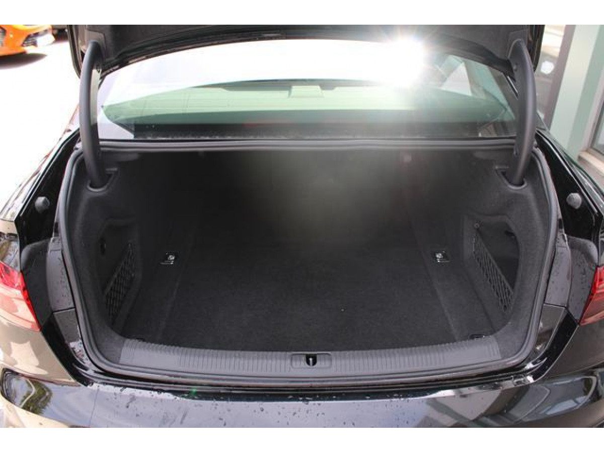 Audi A4 2.0 TFSI Hybrid 