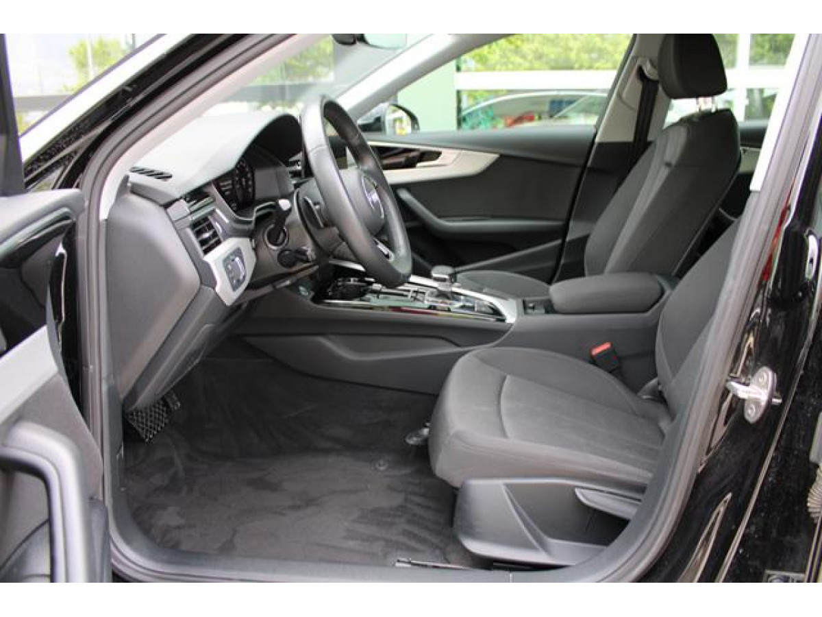 Audi A4 2.0 TFSI Hybrid 
