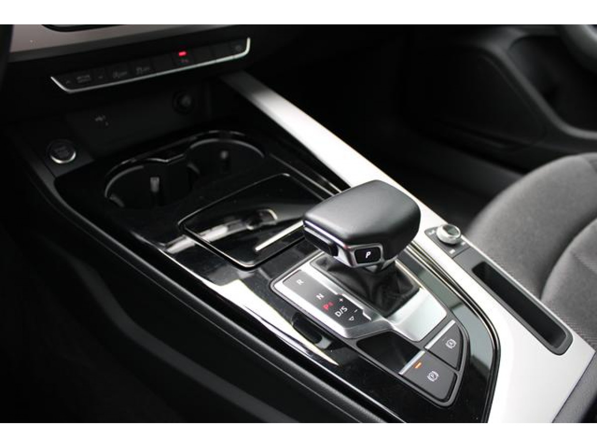 Audi A4 2.0 TFSI Hybrid 