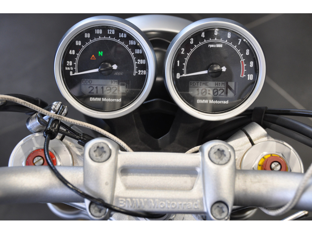 BMW R NINE T 
