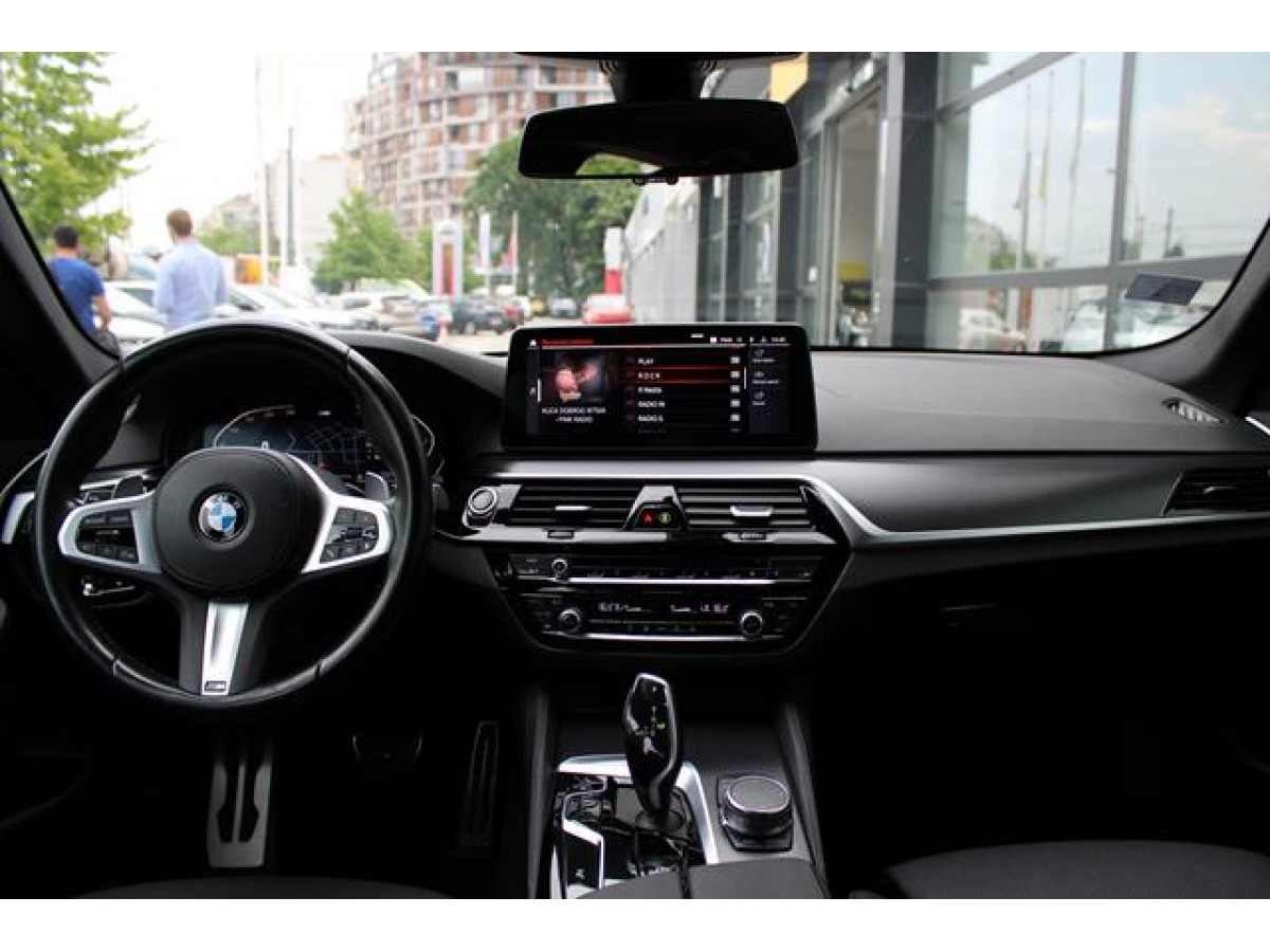 BMW 520 2.0D XDRIVE 