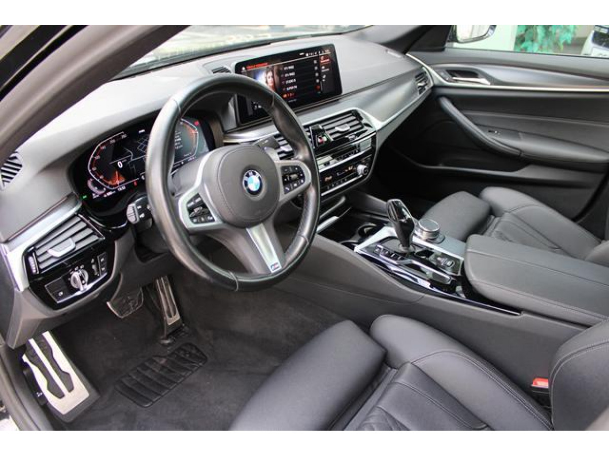 BMW 520 2.0D XDRIVE 