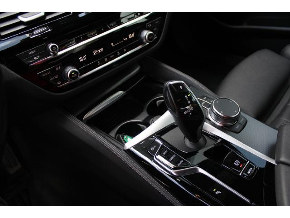 BMW 520 2.0D XDRIVE 