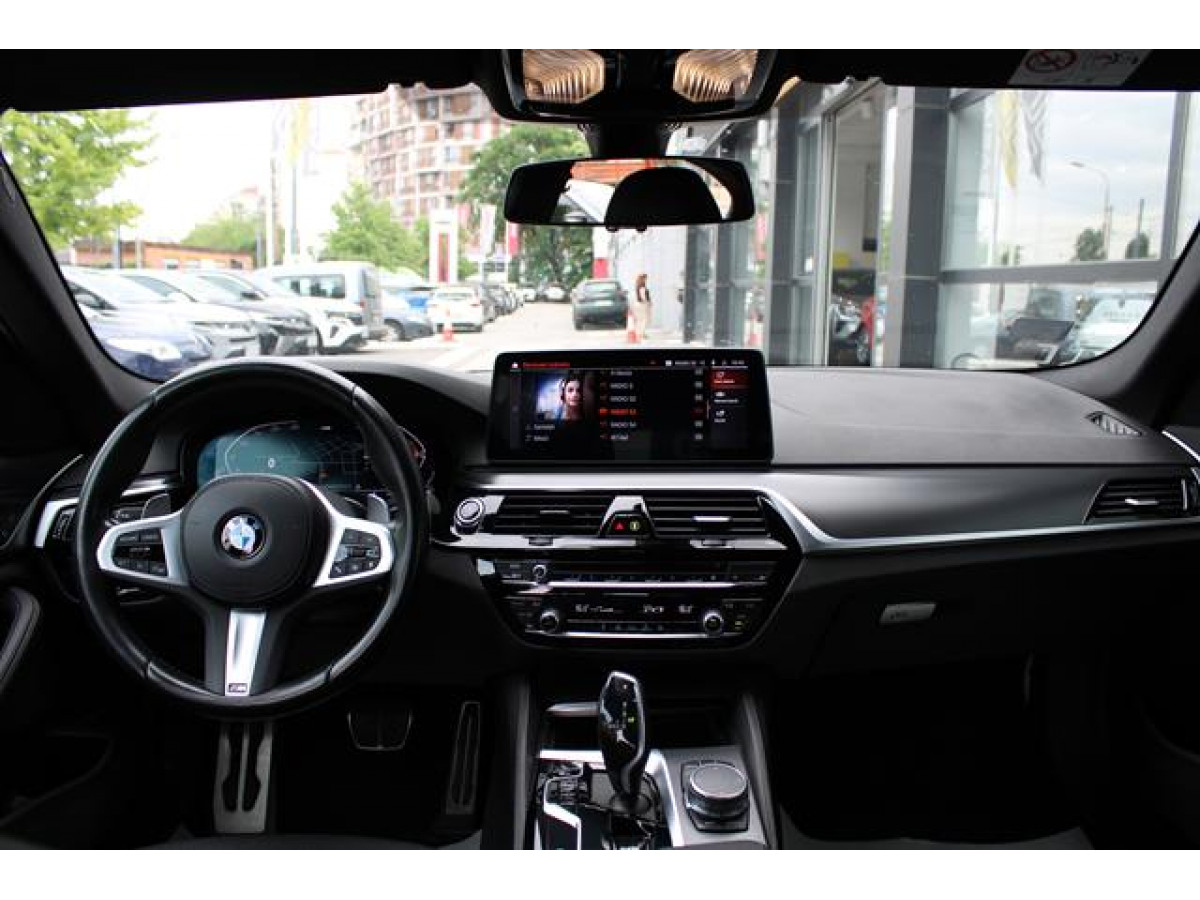BMW 520 2.0D XDRIVE 