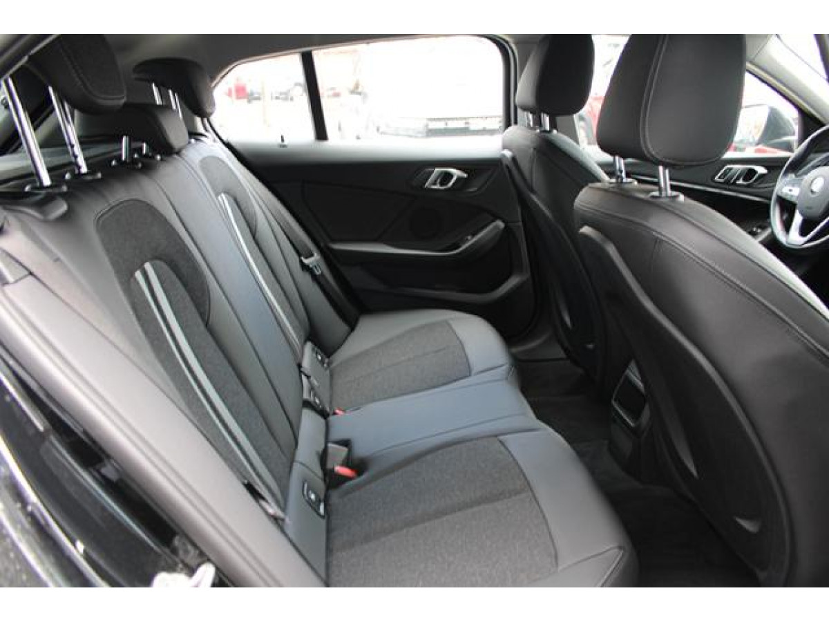 BMW 116 1.5 116i AUT 