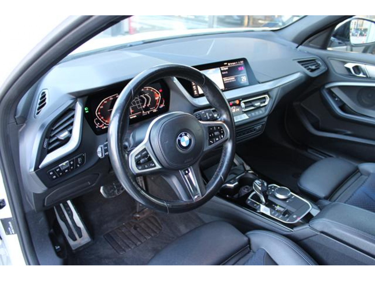 BMW 116i  1.5 
