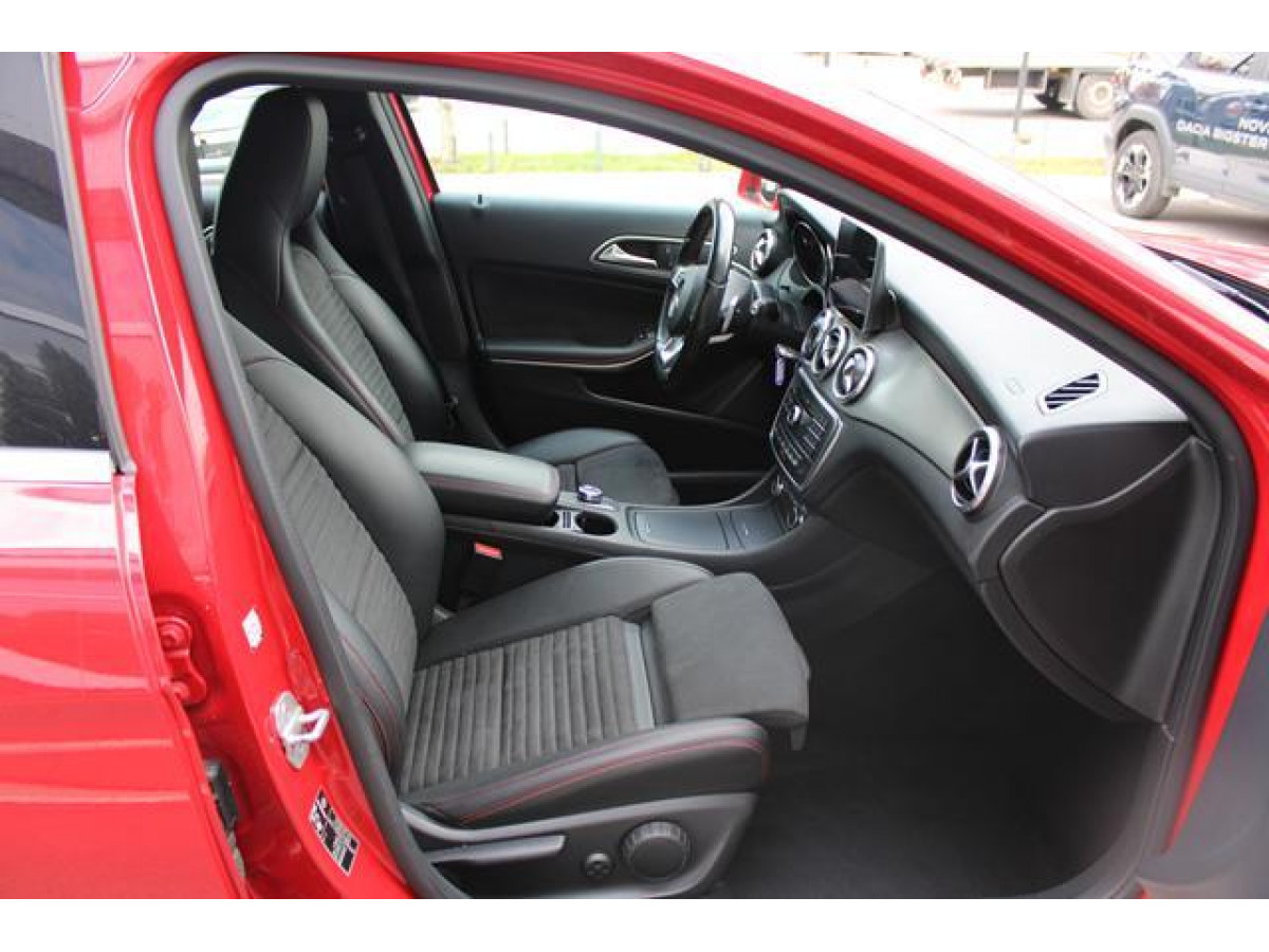 Mercedes Benz GLA 200 2.2D 4MATIC 