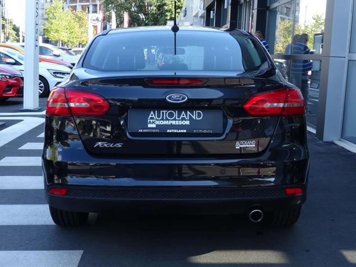 Ford Focus 2.0 TDCI TITANIUM 