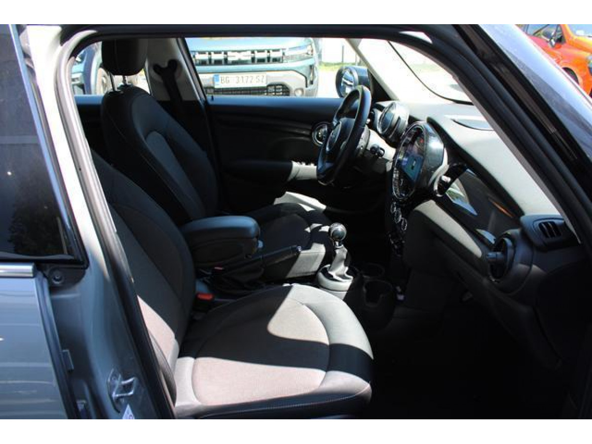 Mini Cooper 5-Tuerer 1.5 