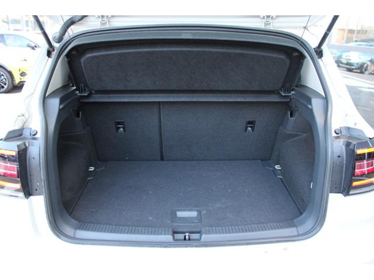 Volkswagen T-Cross 1.0 TSI LIFE 