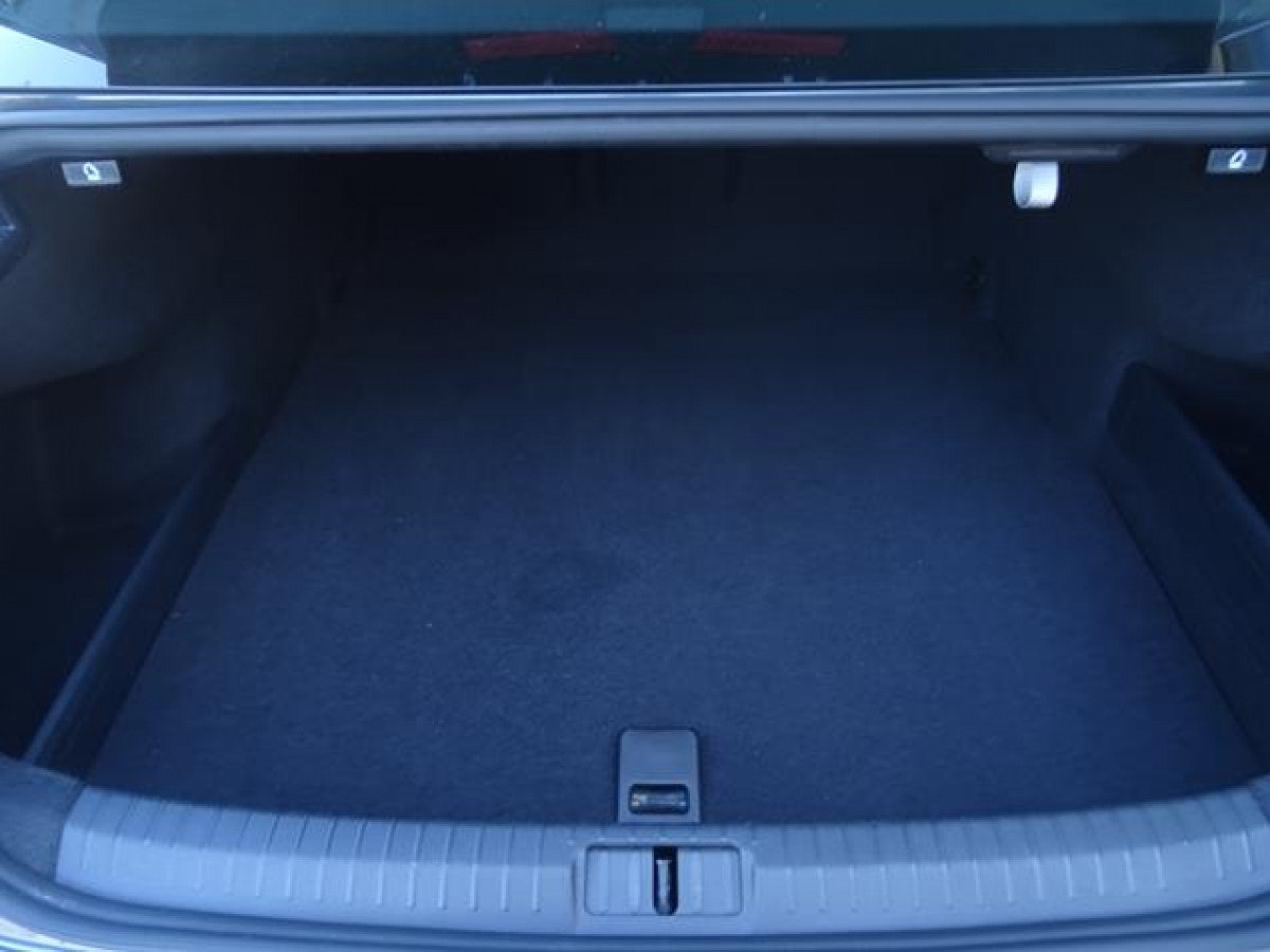 Volkswagen Passat B8 2.0 TDI Comfort 