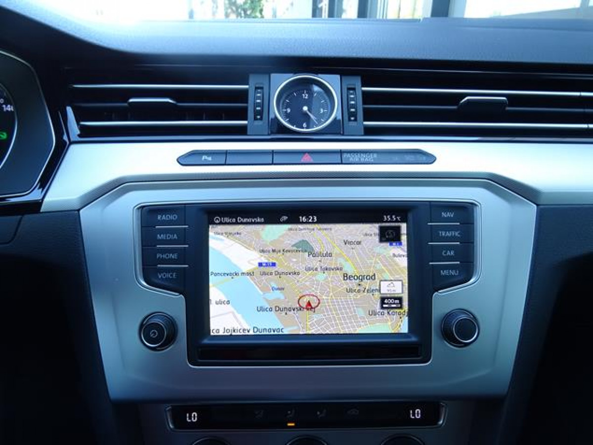 Volkswagen Passat B8 2.0 TDI DSG Comfortline 