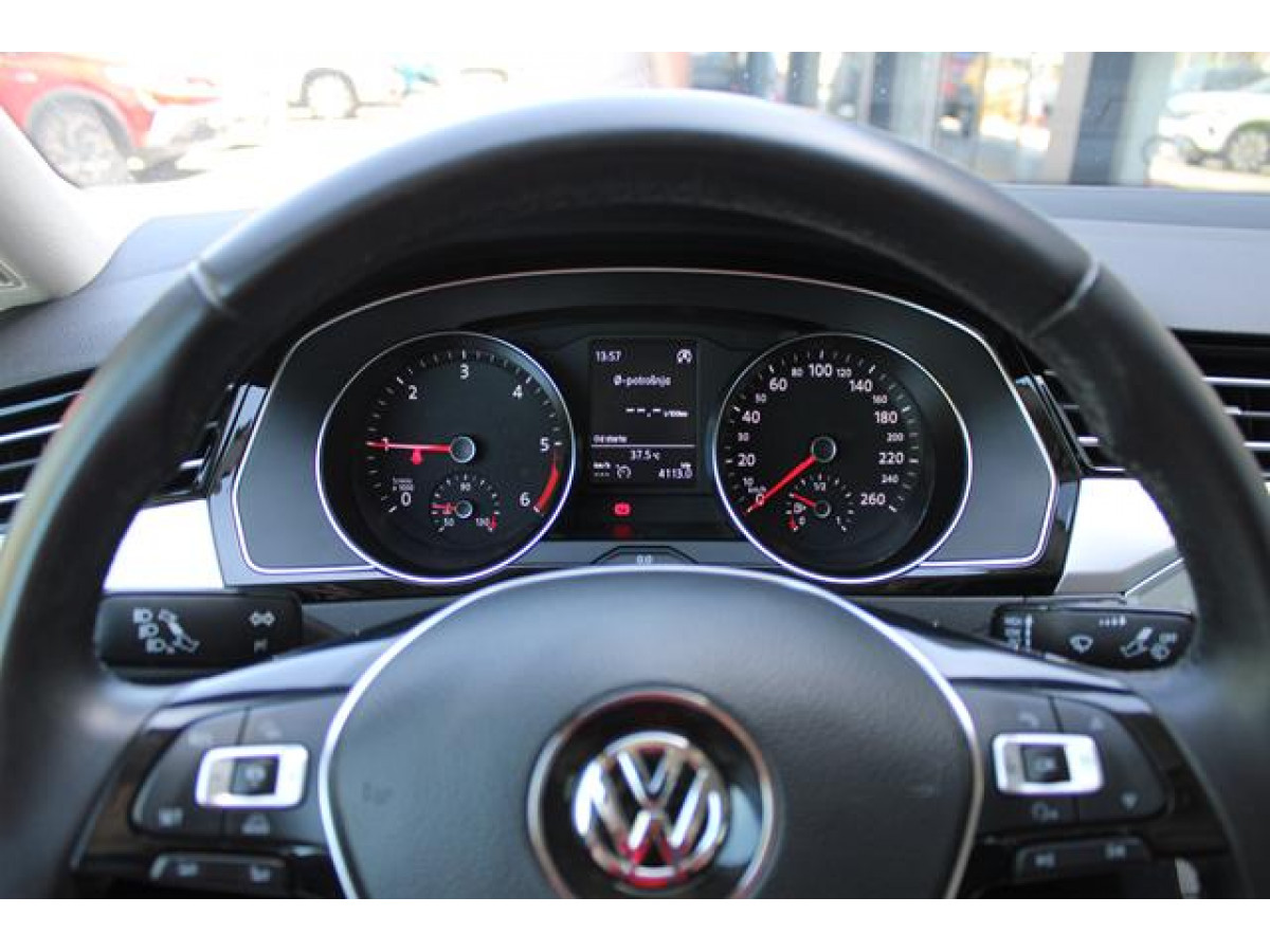 Volkswagen Passat B8 2.0TDI Comfortline 