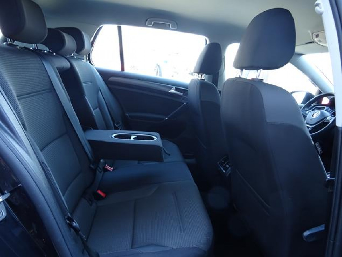 VOLKSWAGEN GOLF 7 
