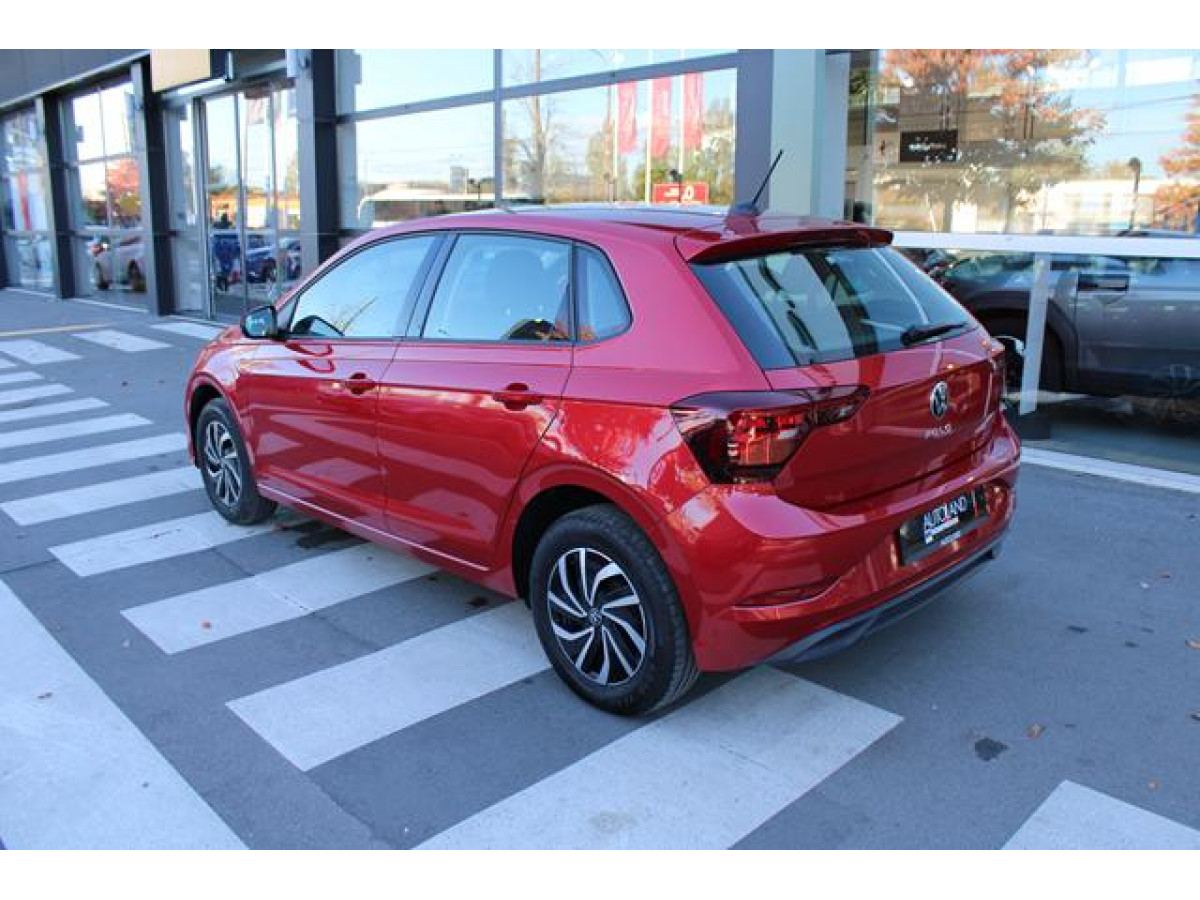 Volkswagen Polo 1.0 TSI DSG 