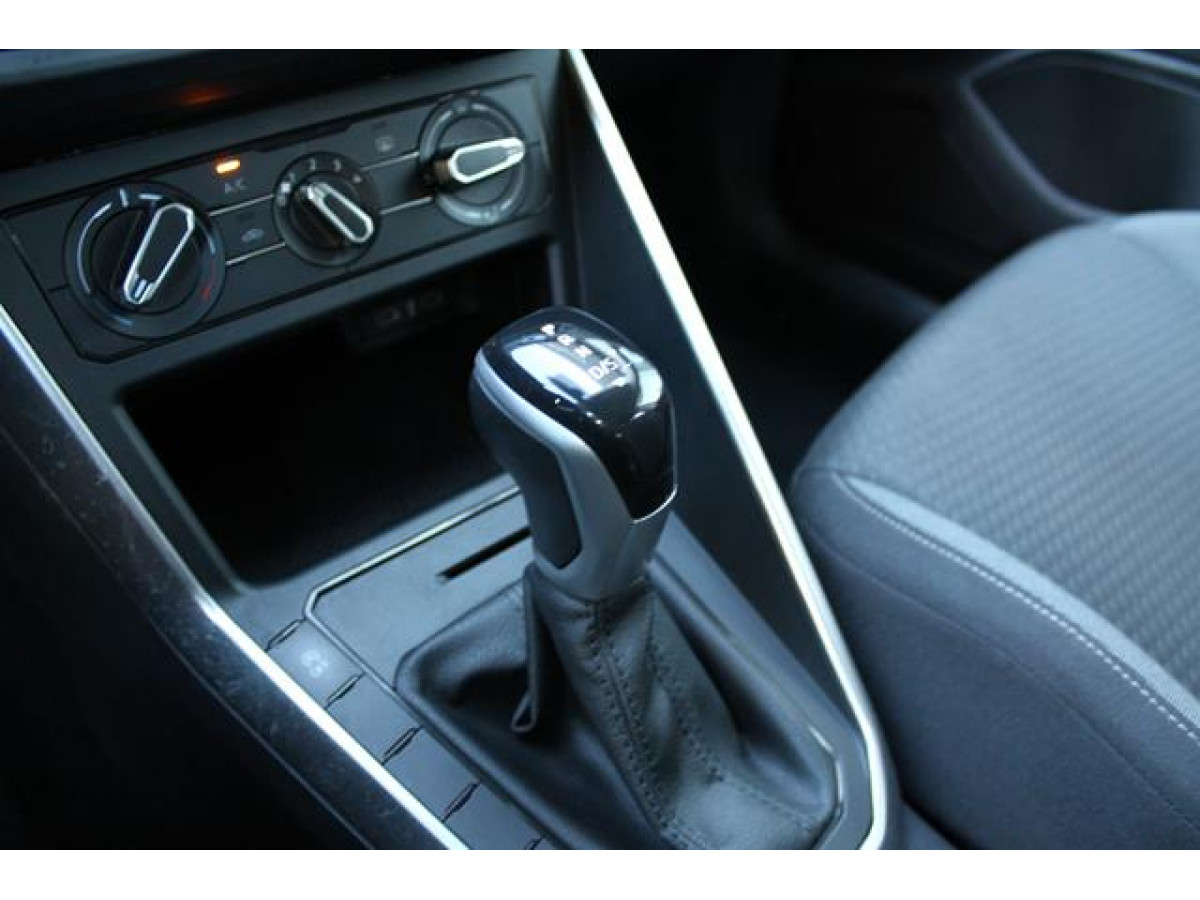 Volkswagen Polo 1.0 TSI DSG 