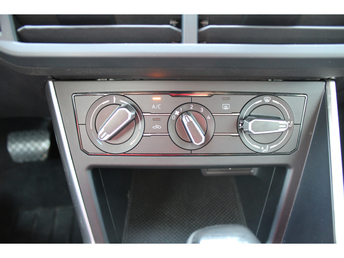 Volkswagen Polo 1.0 TSI DSG 