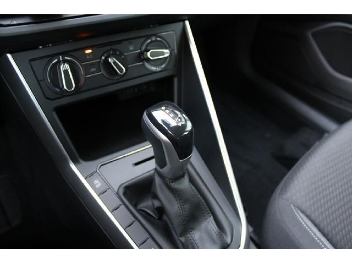 Volkswagen Polo 1.0 TSI DSG 