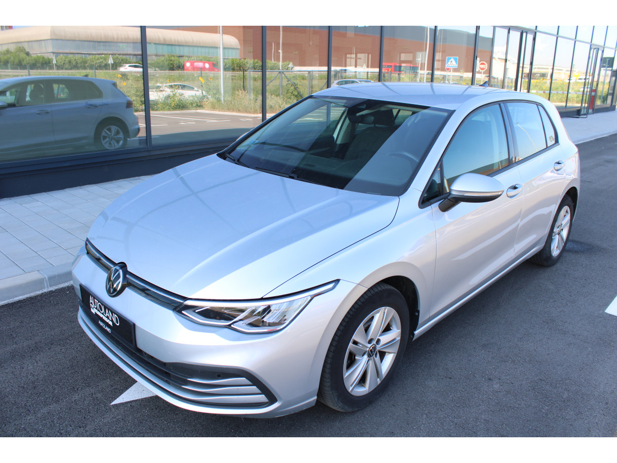 Volkswagen Golf 8 2.0 TDI DSG Life 