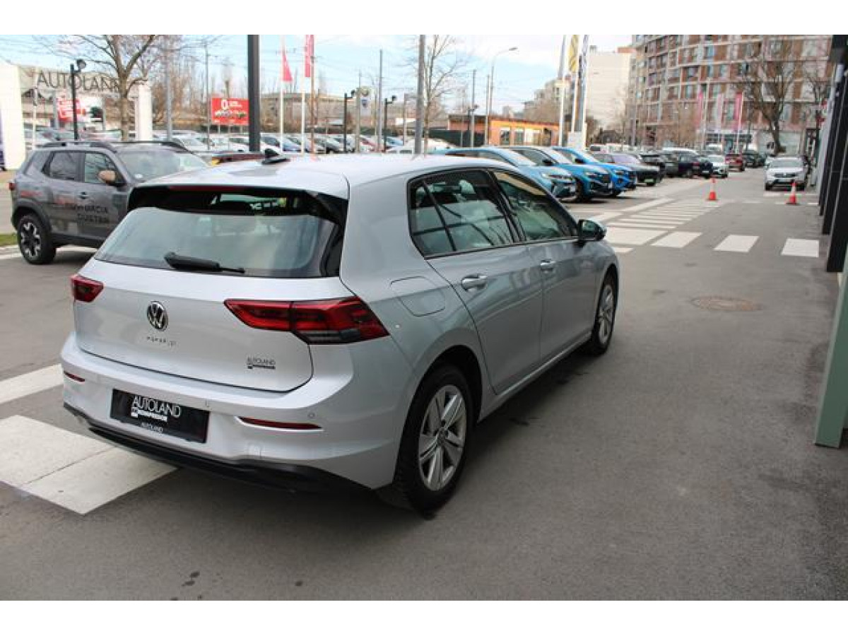 Volkswagen Golf 8 2.0 TDI Life 