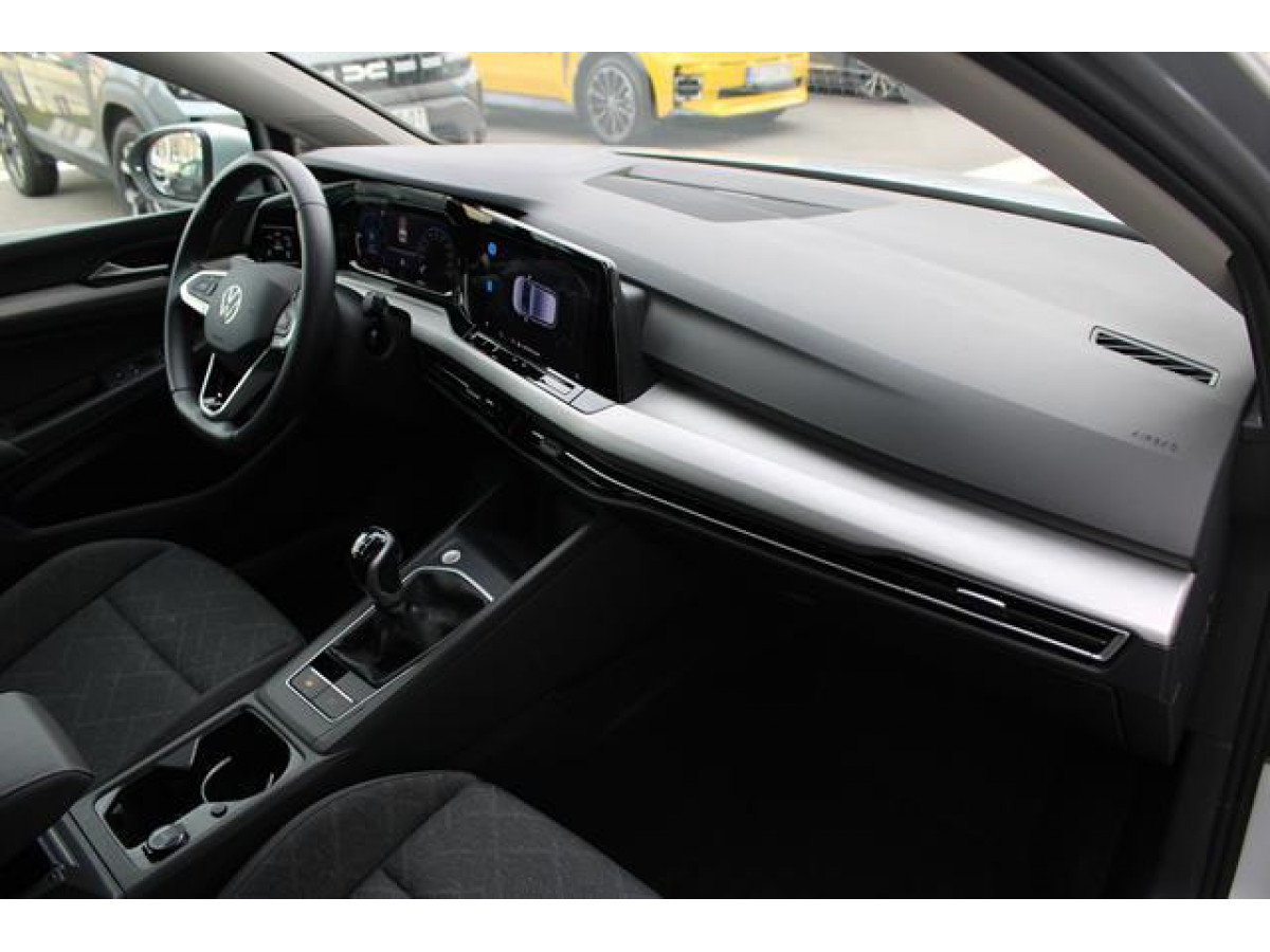 Volkswagen Golf 8 2.0 TDI Life 