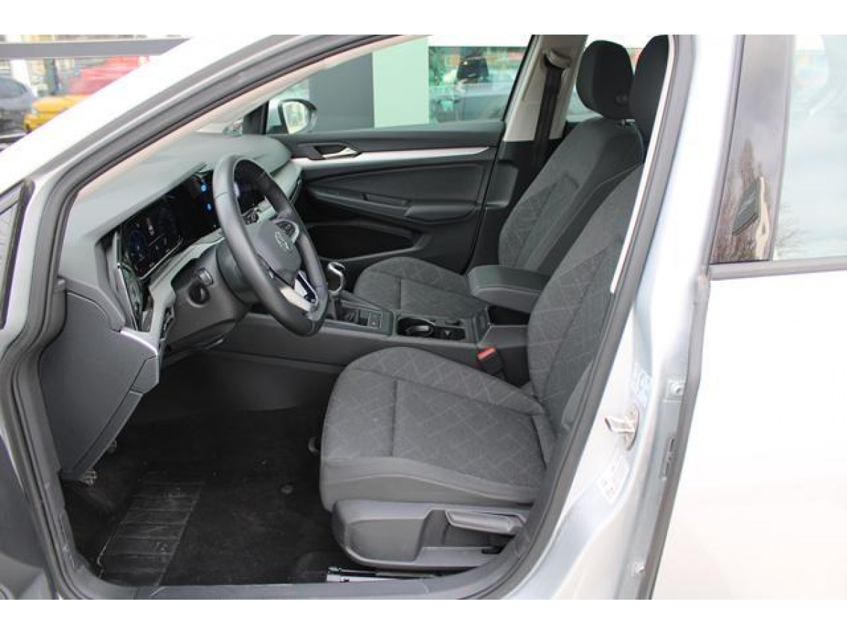 Volkswagen Golf 8 2.0 TDI Life 