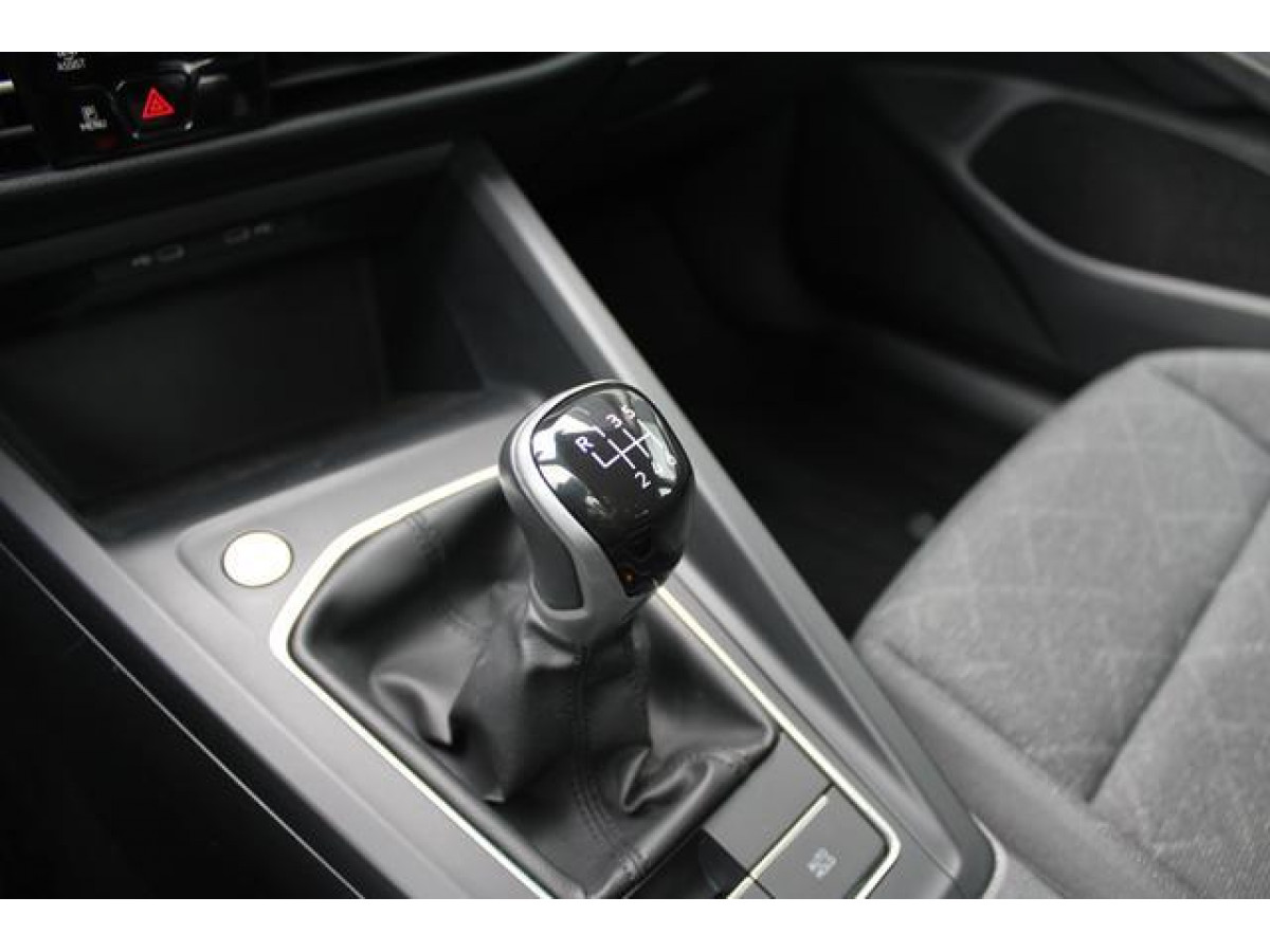 Volkswagen Golf 8 2.0 TDI Life 