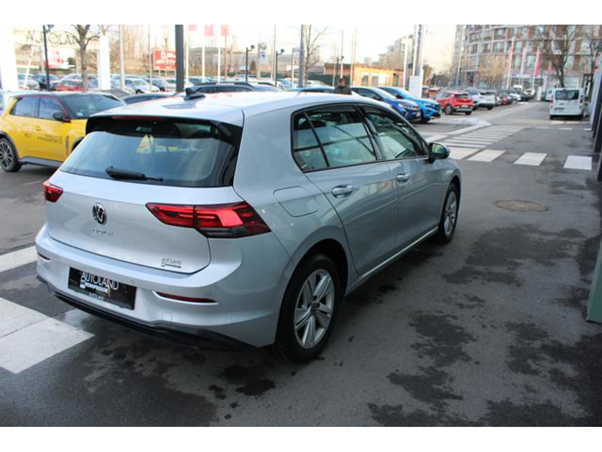 Volkswagen Golf 8 2.0 TDI Life 