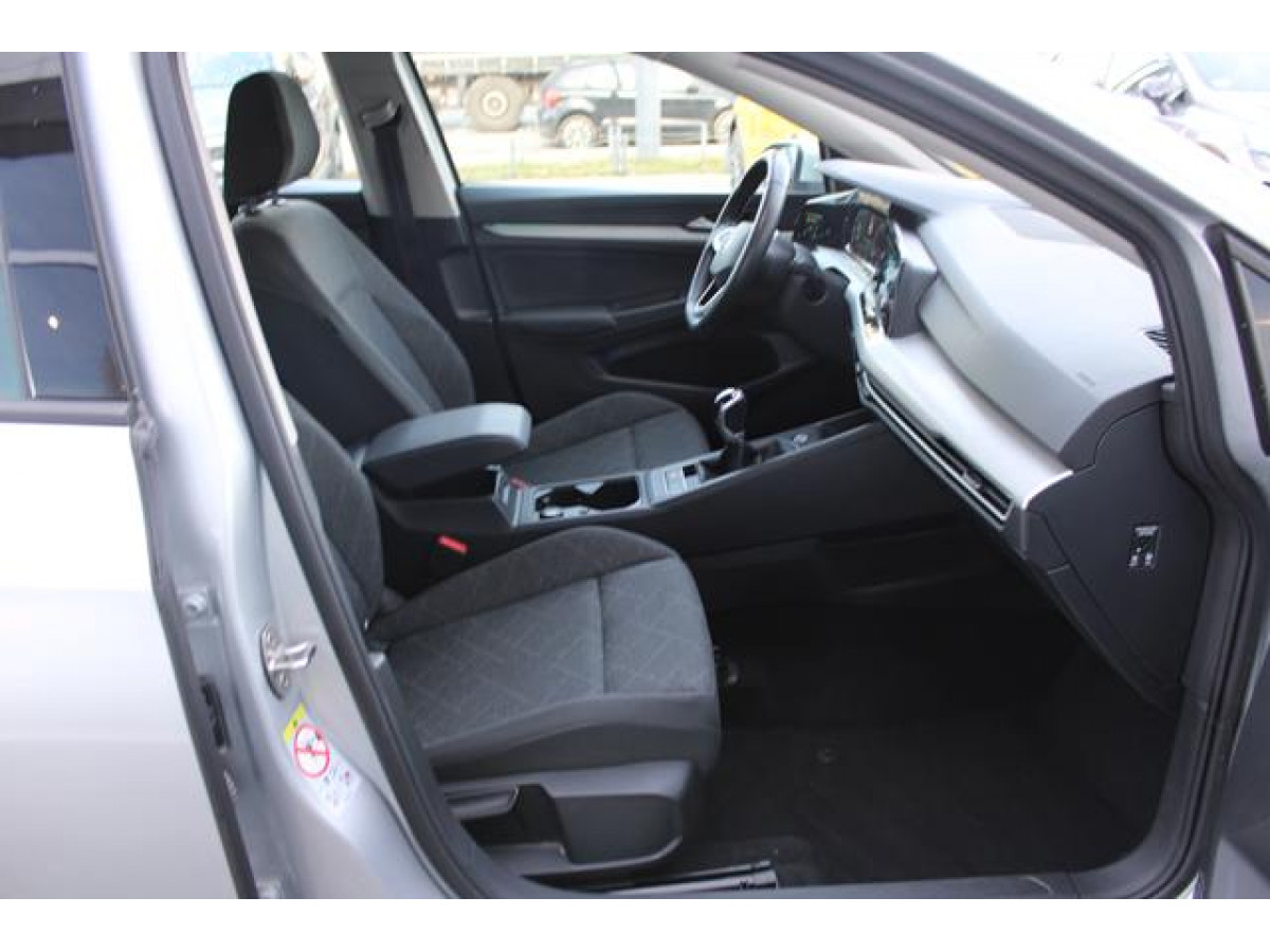 Volkswagen Golf 8 2.0 TDI Life 
