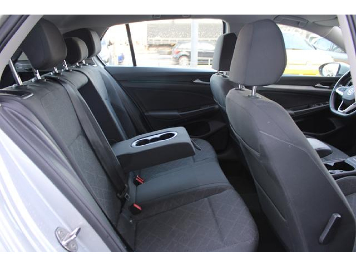 Volkswagen Golf 8 2.0 TDI Life 