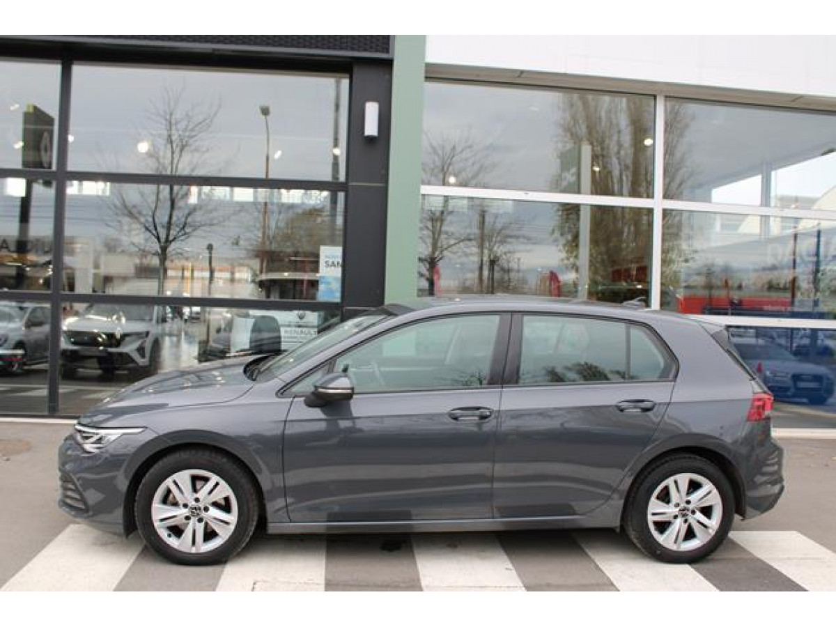 Volkswagen Golf 8 1.0 TSI Life 
