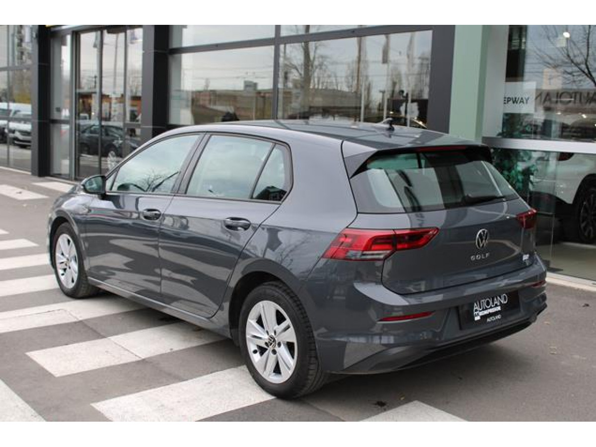 Volkswagen Golf 8 1.0 TSI Life 