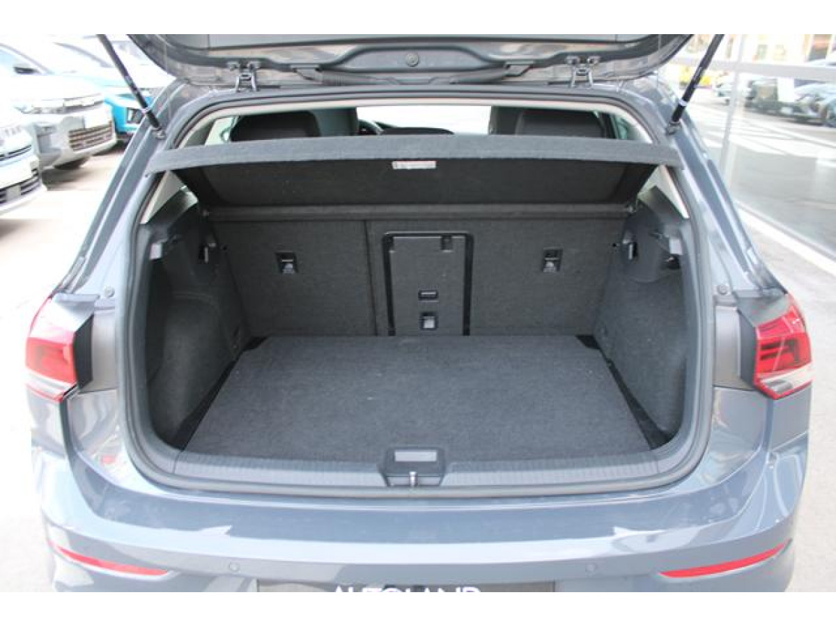 Volkswagen Golf 8 2.0 TDI Life 