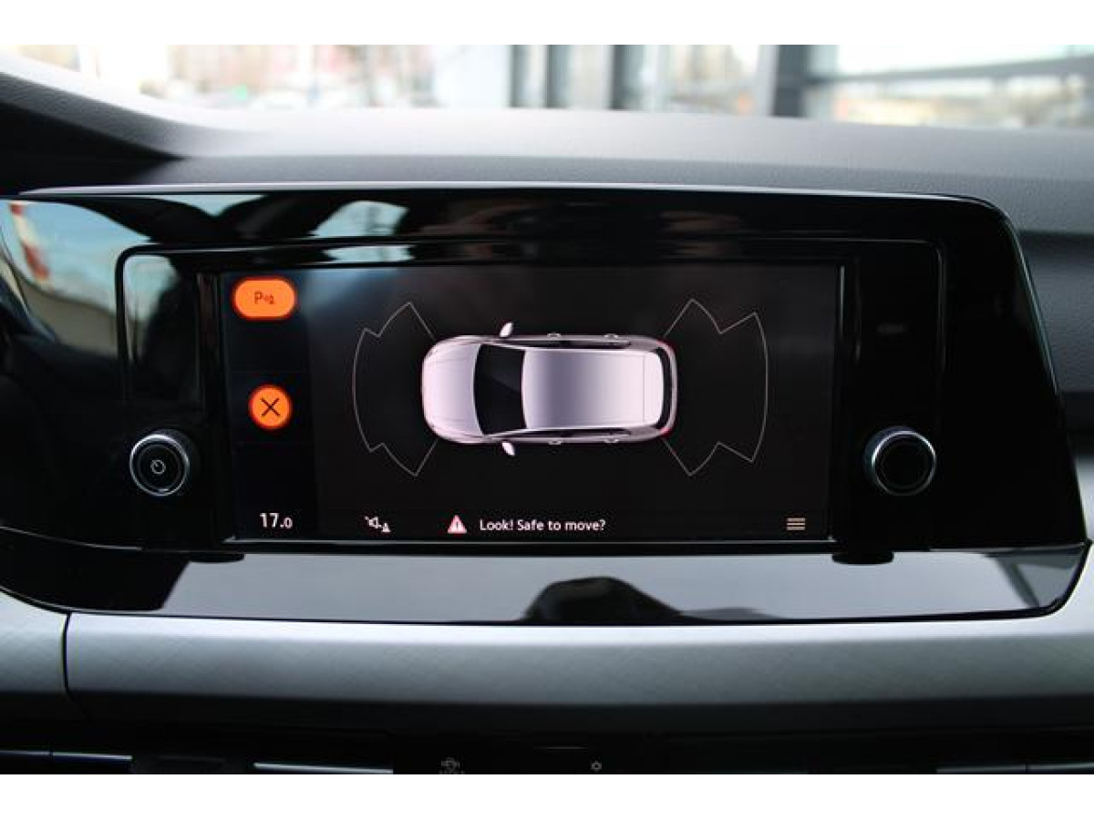 Volkswagen Golf 8 2.0 TDI Life 