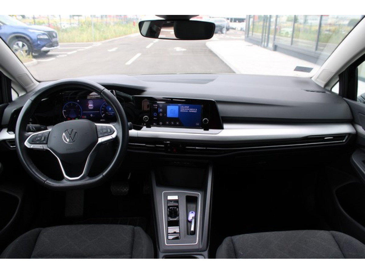 Volkswagen Golf 8 2.0 TDI DSG Life 