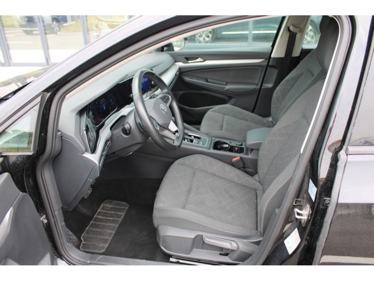 Volkswagen Golf 8 2.0 TDI DSG Life 