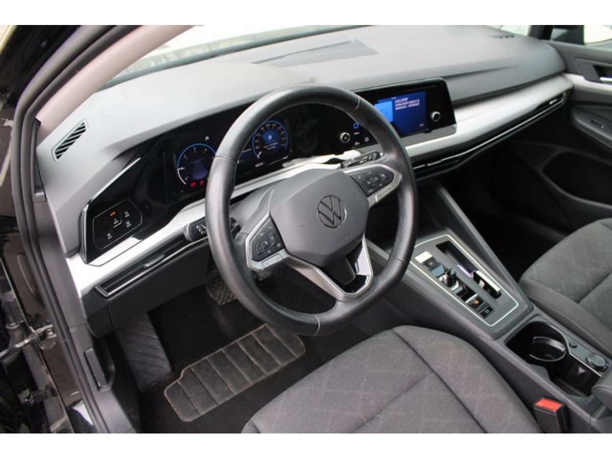 Volkswagen Golf 8 2.0 TDI DSG Life 