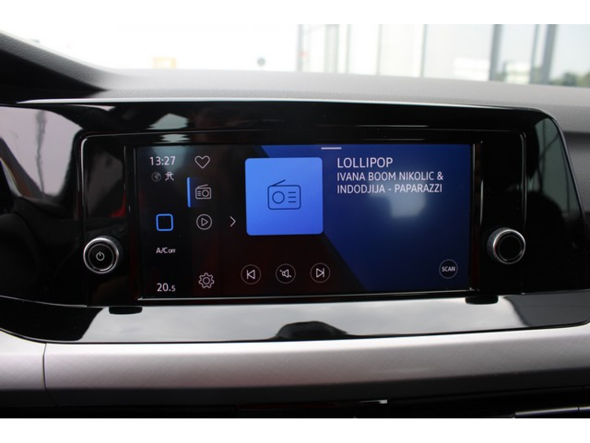 Volkswagen Golf 8 2.0 TDI DSG Life 