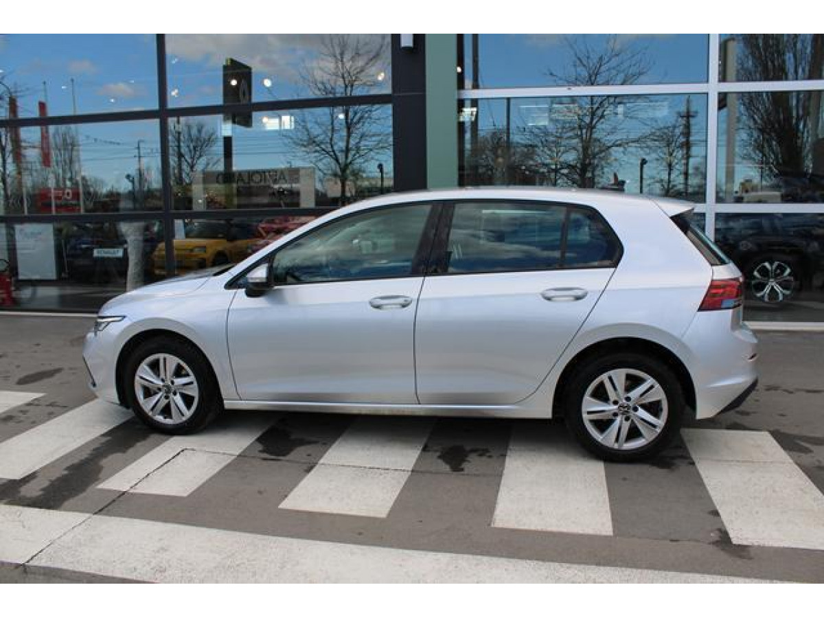 Volkswagen Golf 8 2.0 TDI Life 