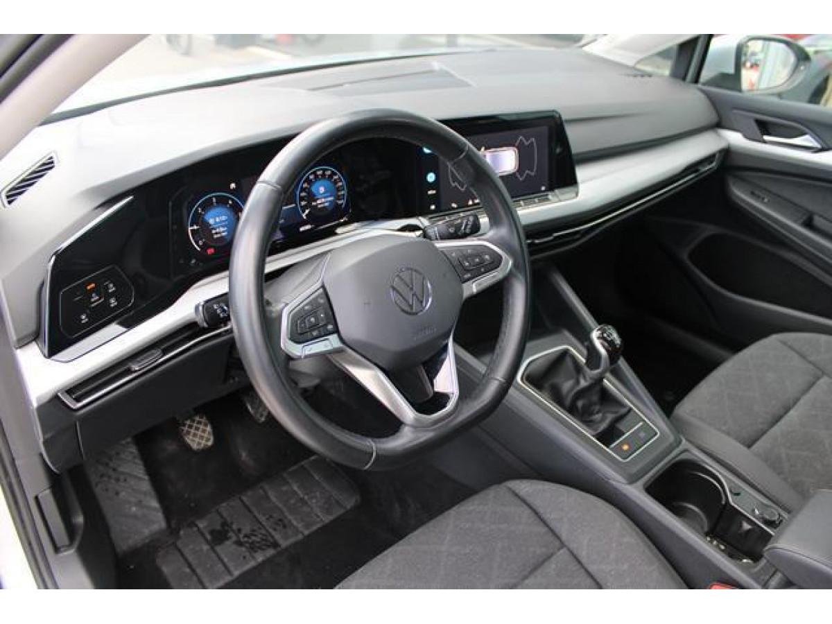 Volkswagen Golf 8 2.0 TDI Life 