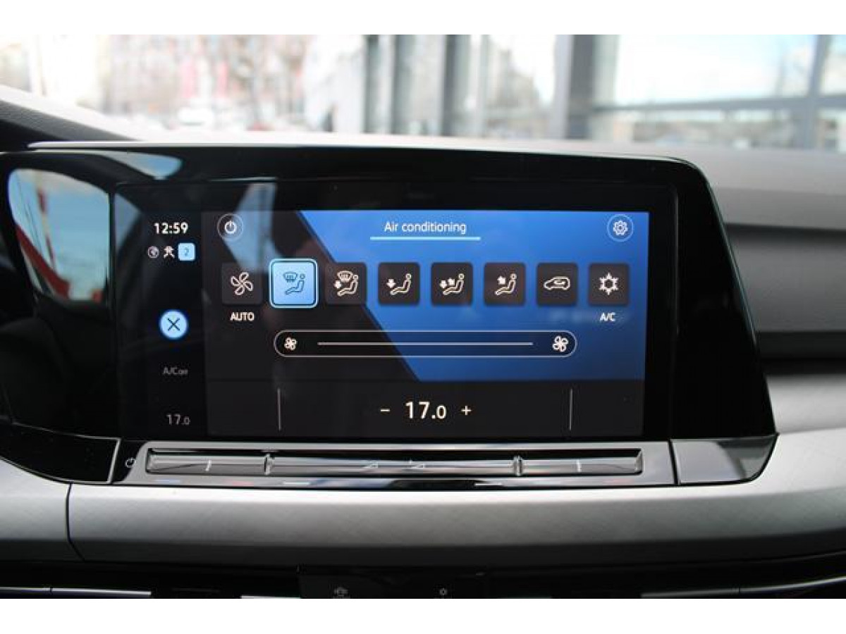 Volkswagen Golf 8 2.0 TDI Life 