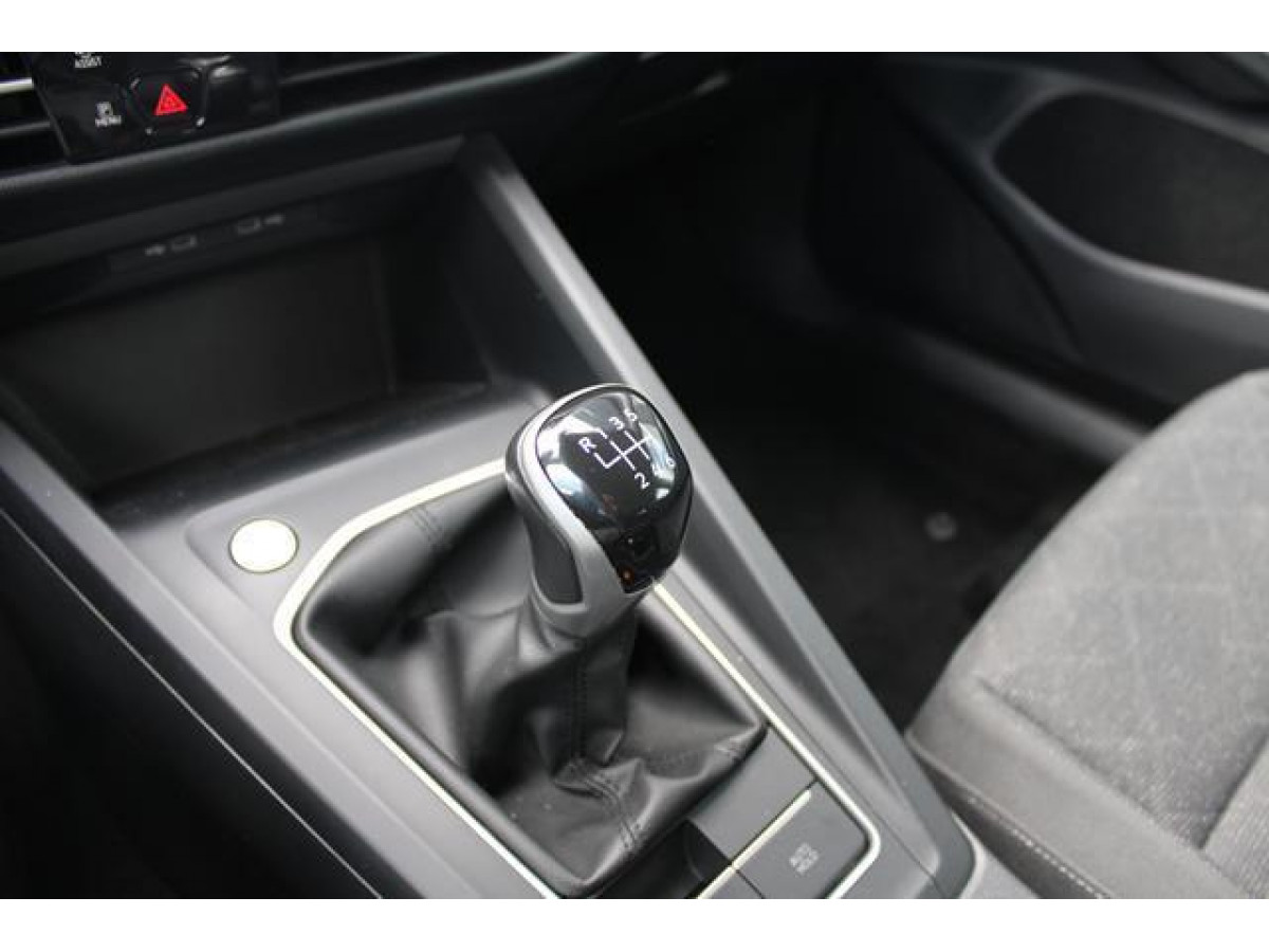 Volkswagen Golf 8 2.0 TDI Life 