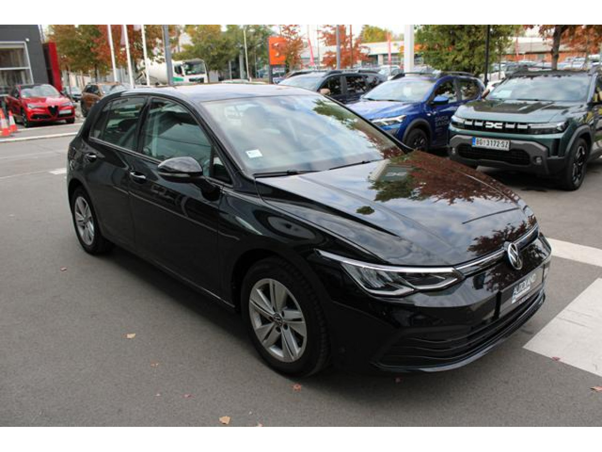 Volkswagen Golf 8 2.0 TDI Life 