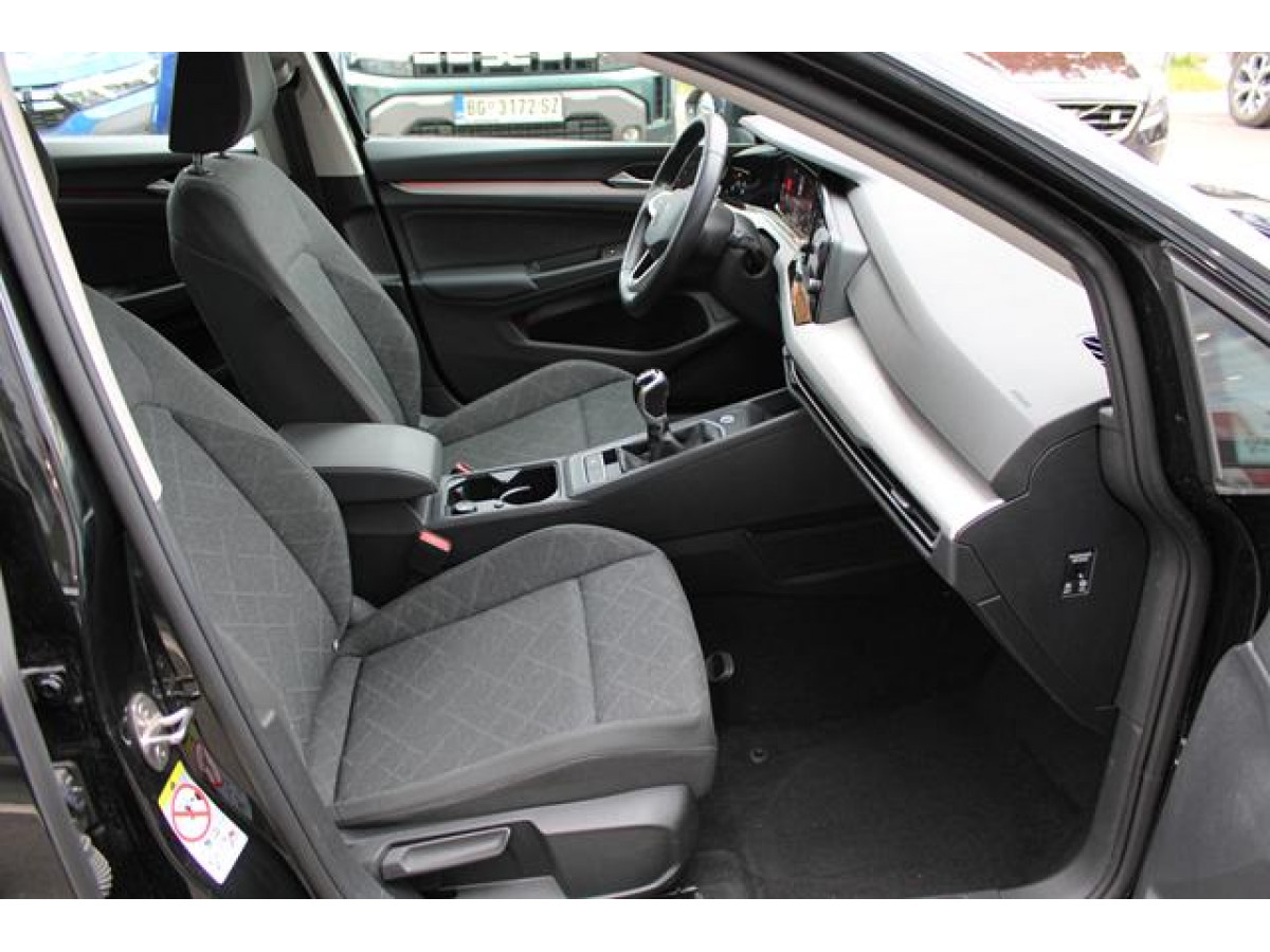 Volkswagen Golf 8 2.0 TDI Life 