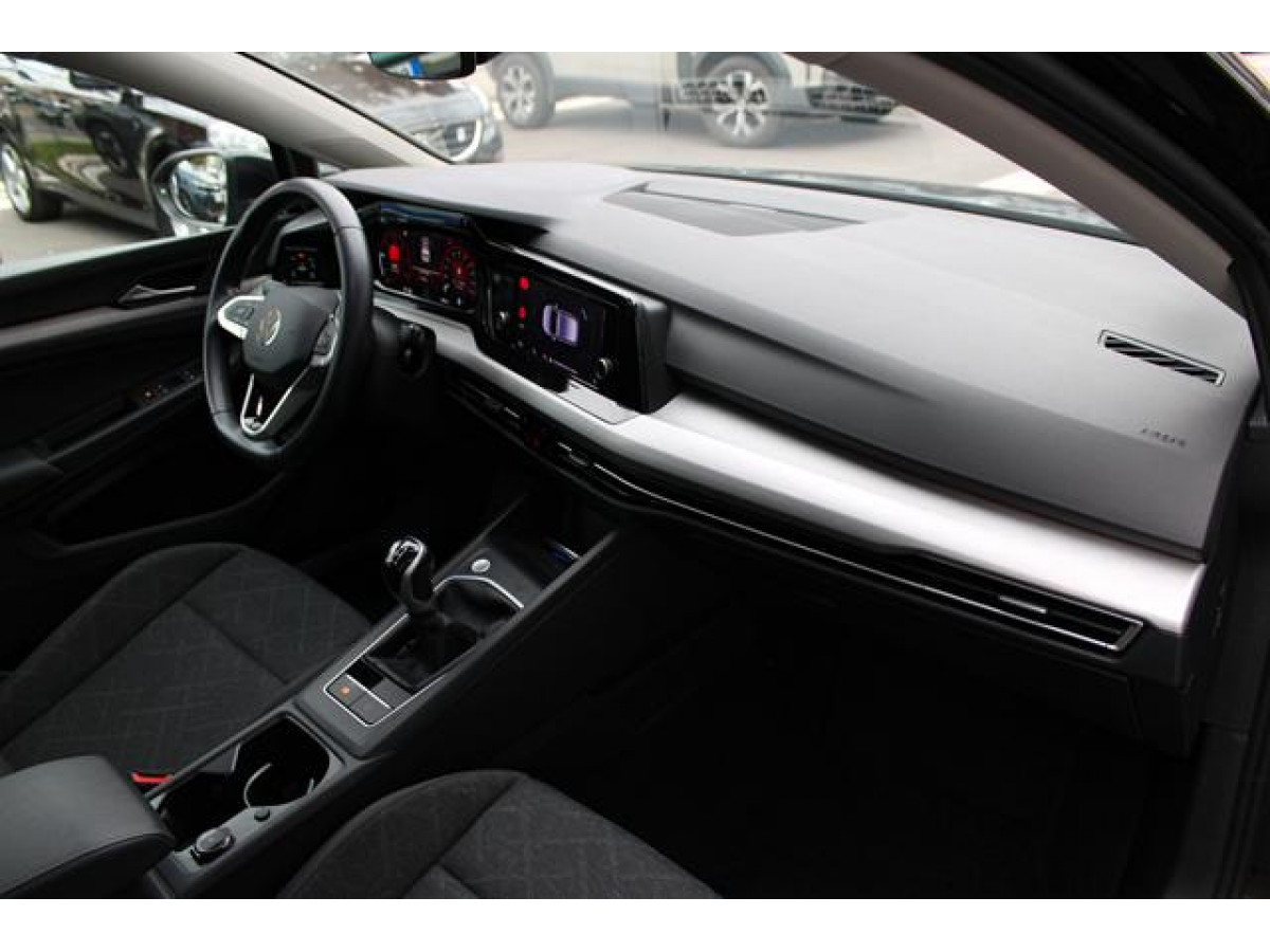 Volkswagen Golf 8 2.0 TDI Life 