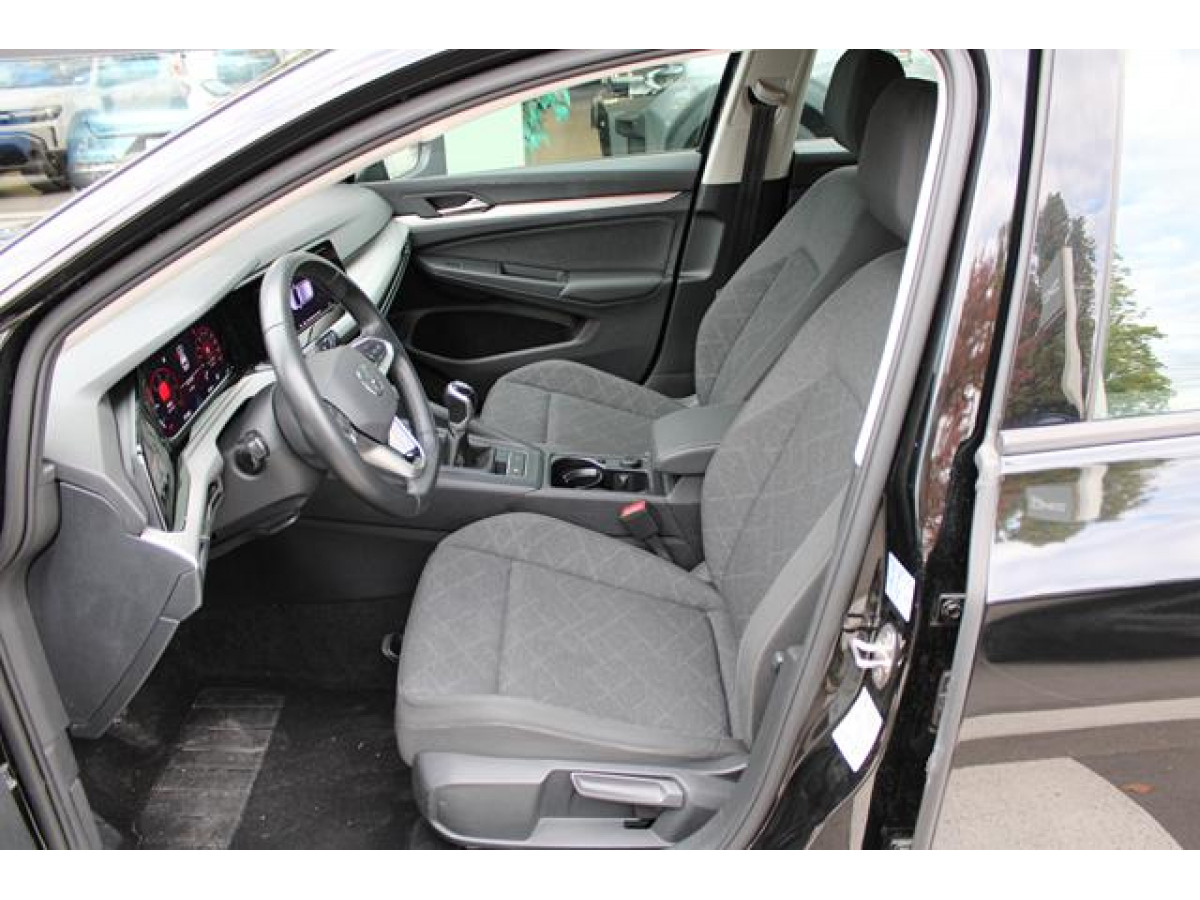 Volkswagen Golf 8 2.0 TDI Life 