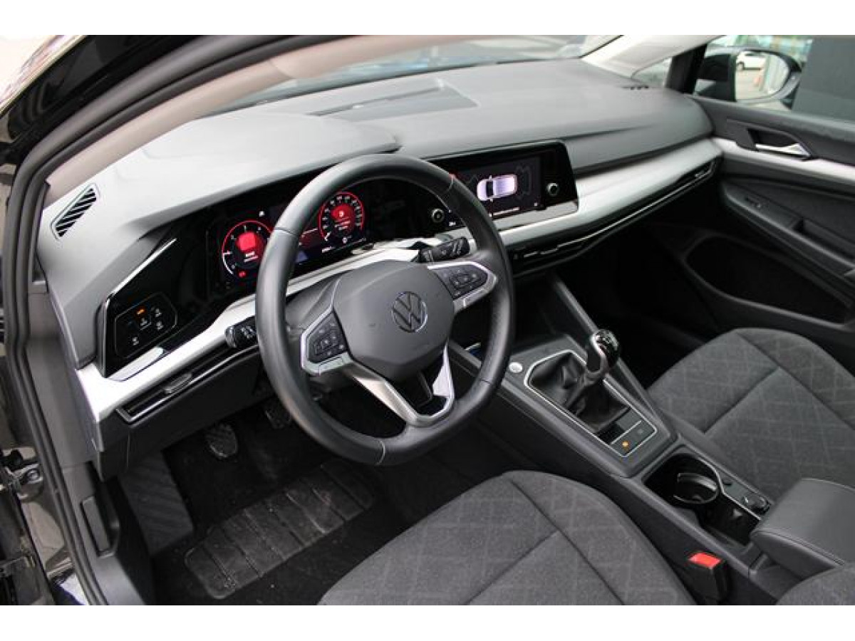 Volkswagen Golf 8 2.0 TDI Life 