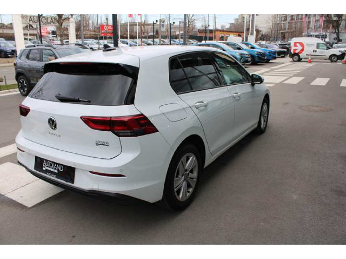 Volkswagen Golf 8 2.0 TDI Life 