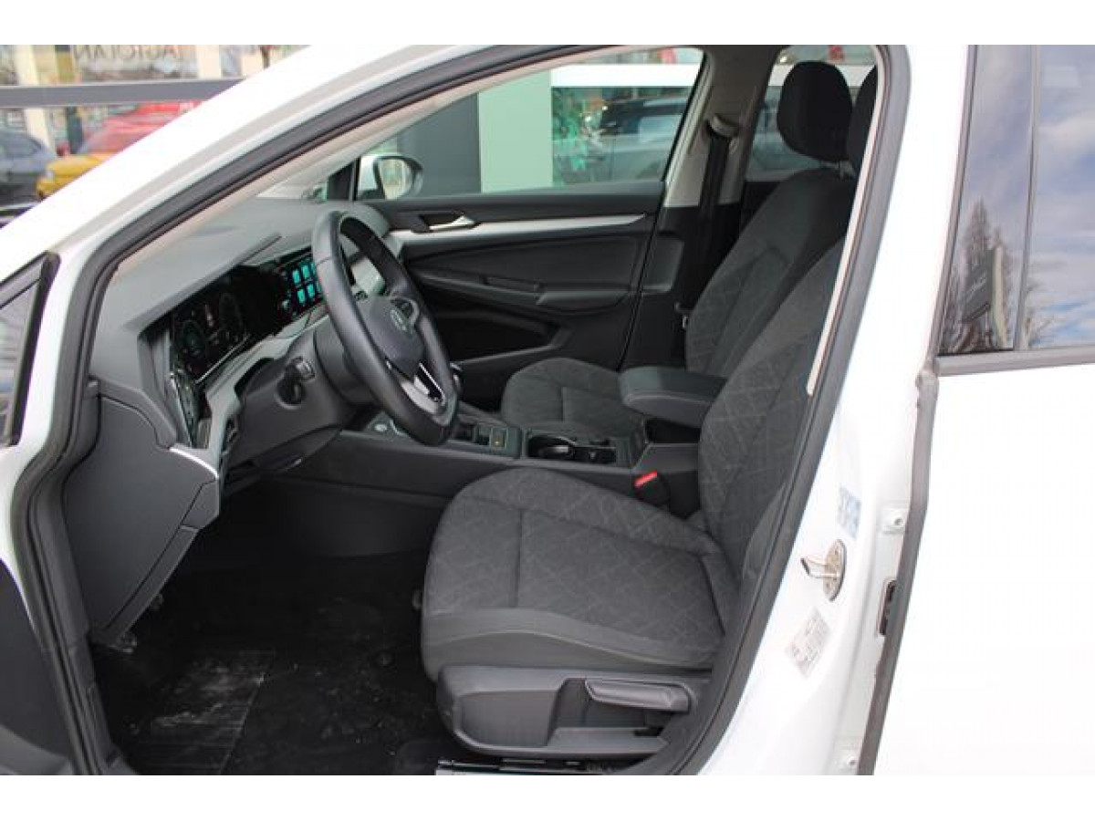 Volkswagen Golf 8 2.0 TDI Life 